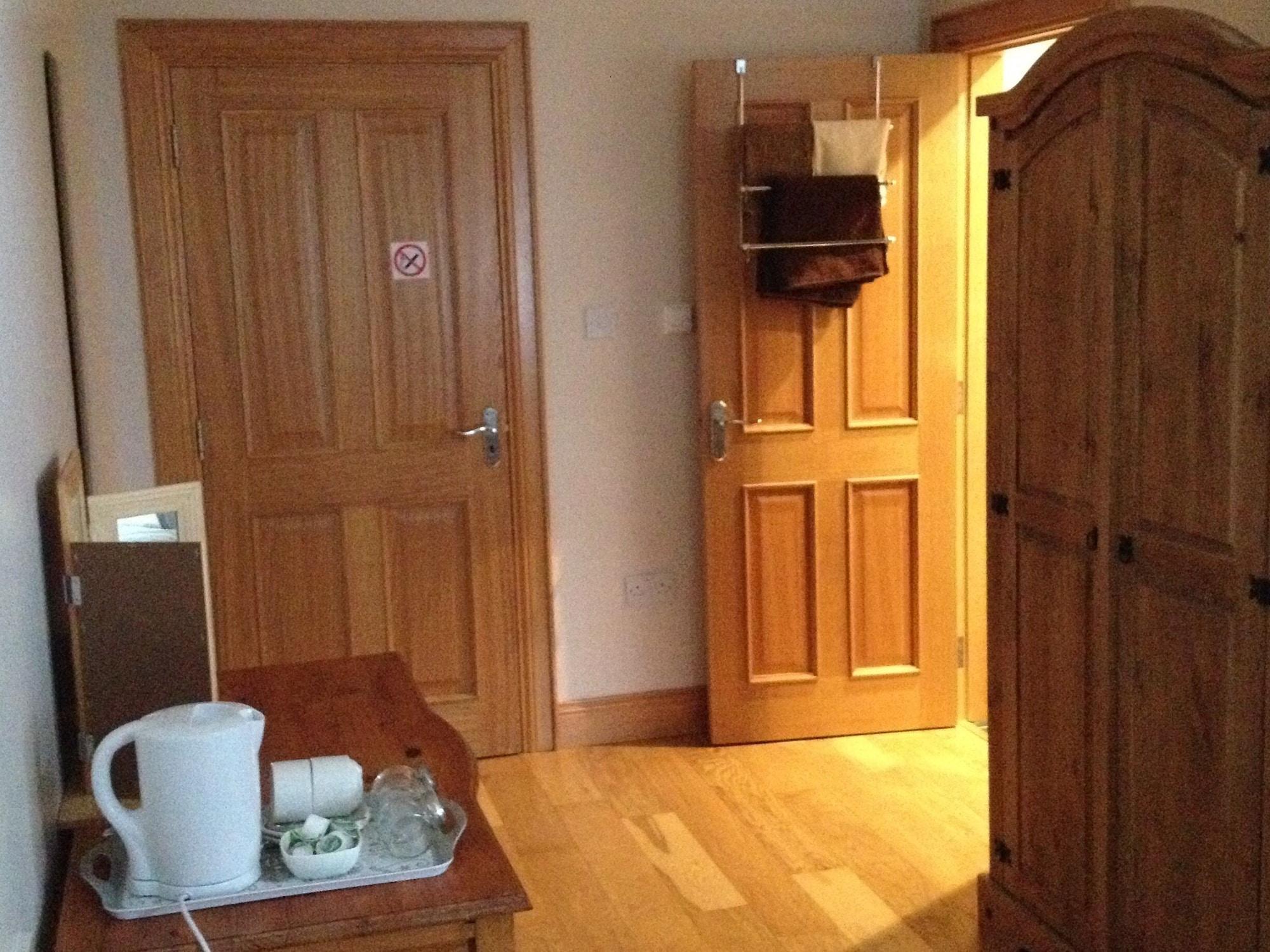 Bed and Breakfast Glenn Eireann House Cushendall Exterior foto